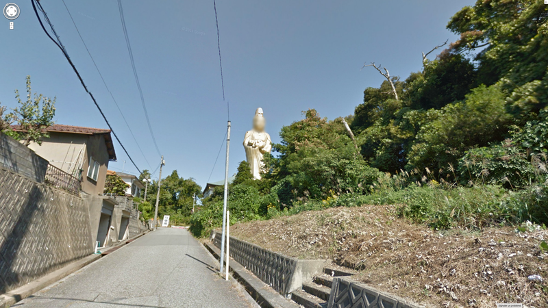 Illustration for article titled The Faceless Gods Of Google Street View